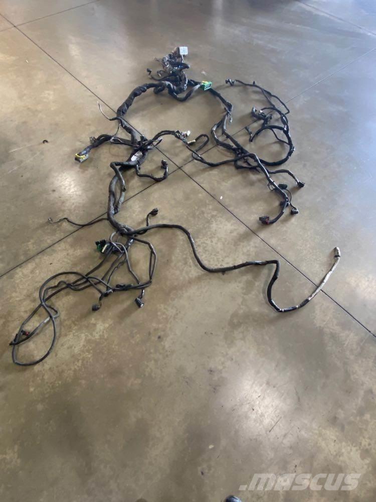 Volvo VNL Châssis et suspension