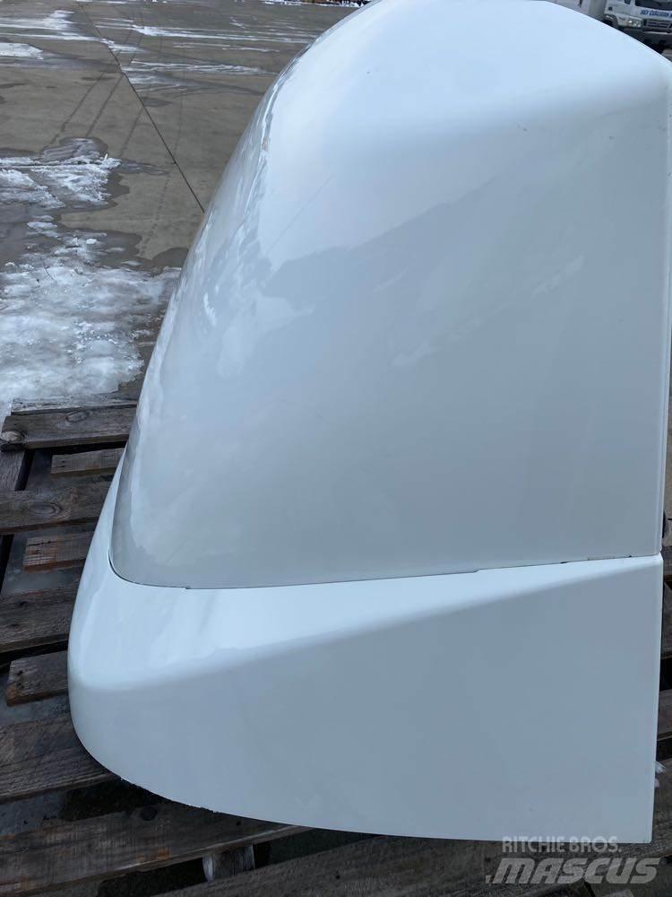 Volvo VNM Cabines