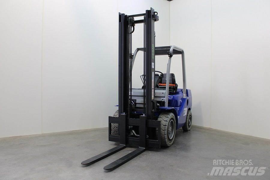 Cesab M 330 DV Chariots diesel
