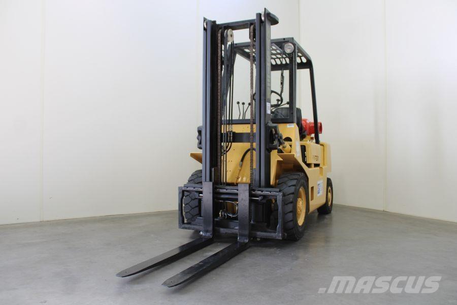 Hyster H 2.50 XL Chariots GPL