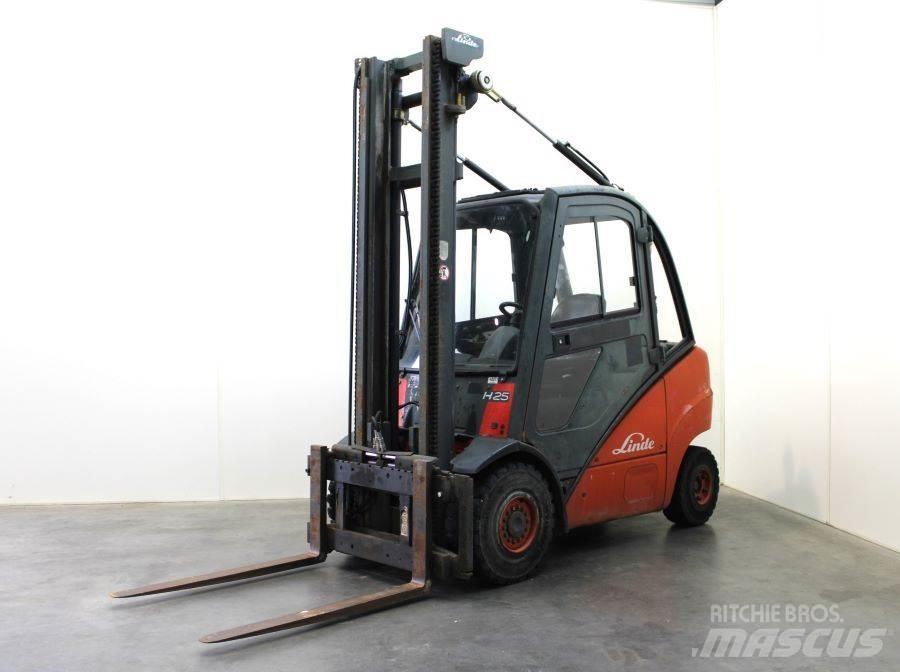 Linde H 25 D Chariots diesel