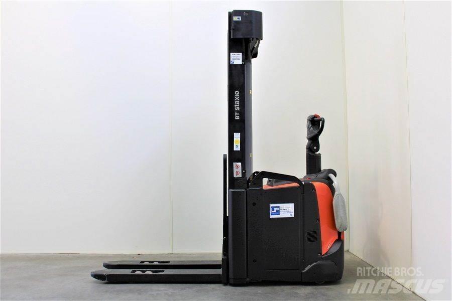 Toyota BT SPE160L Gerbeur accompagnant