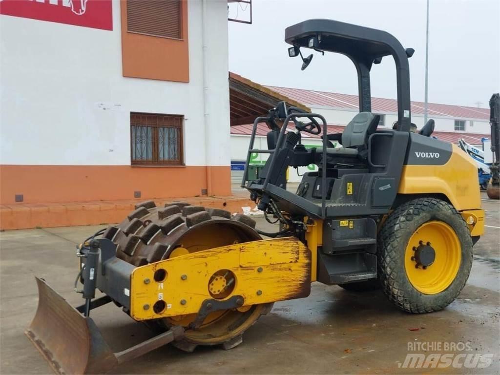 Volvo SD45B Compacteur de sol