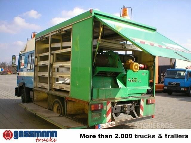 MAN Spülwagen Balayeuse / Autolaveuse