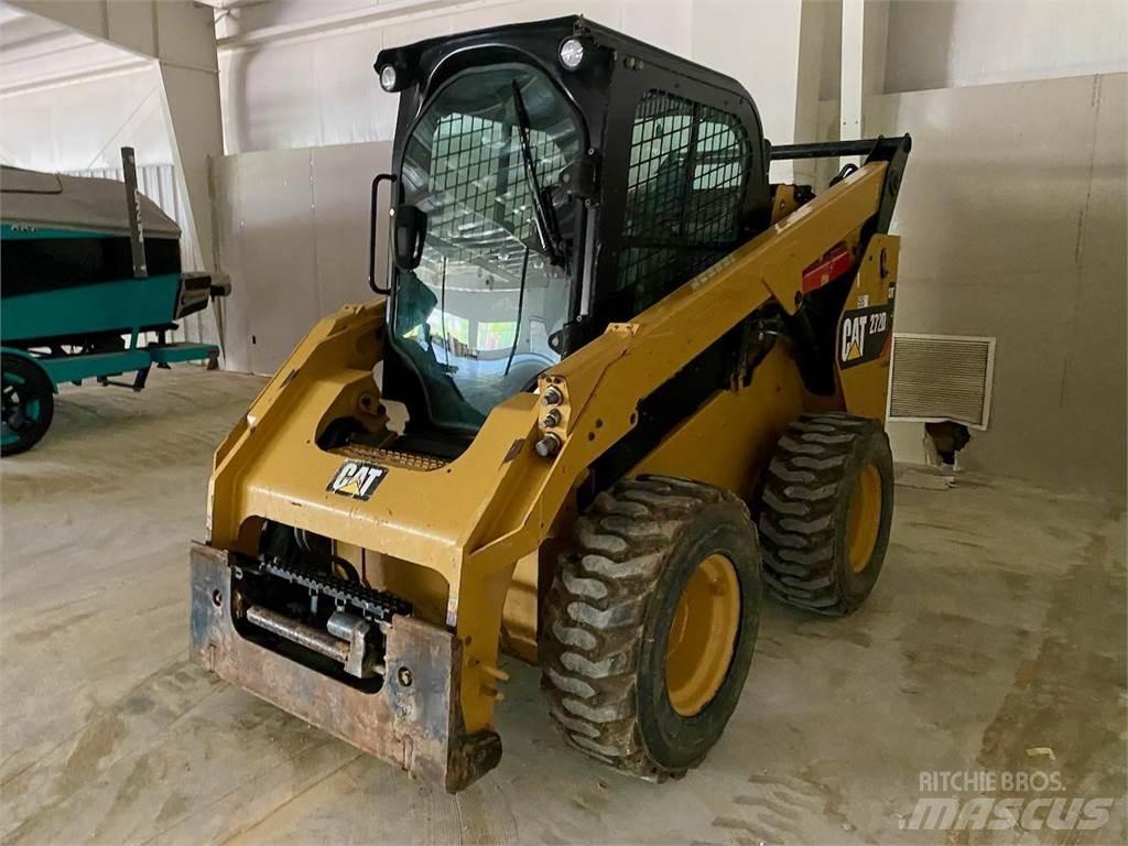 CAT 272D2 Chargeuse compacte