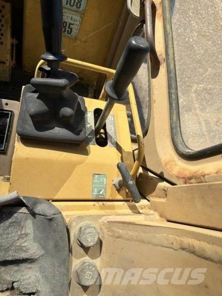 CAT 963 Chargeuse sur chenilles