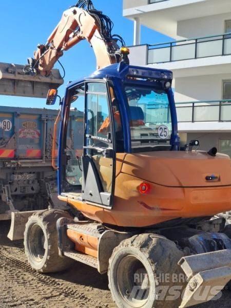 Mecalac 9MWR Pelle sur pneus