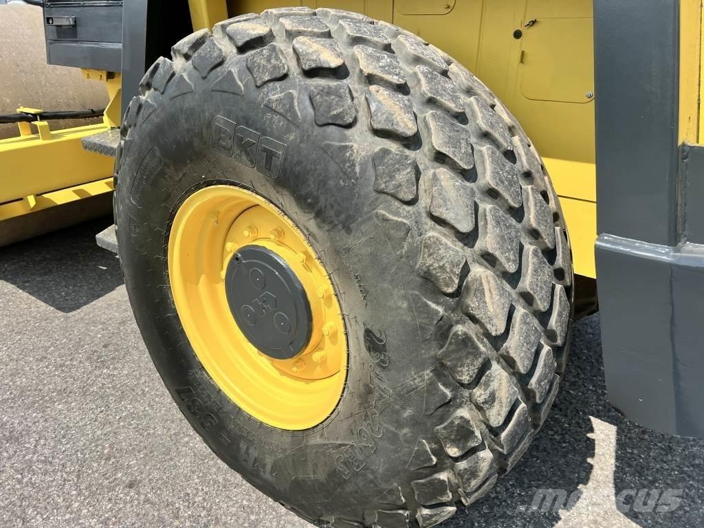 Bomag BW 213 D-2 Rouleaux monocylindre