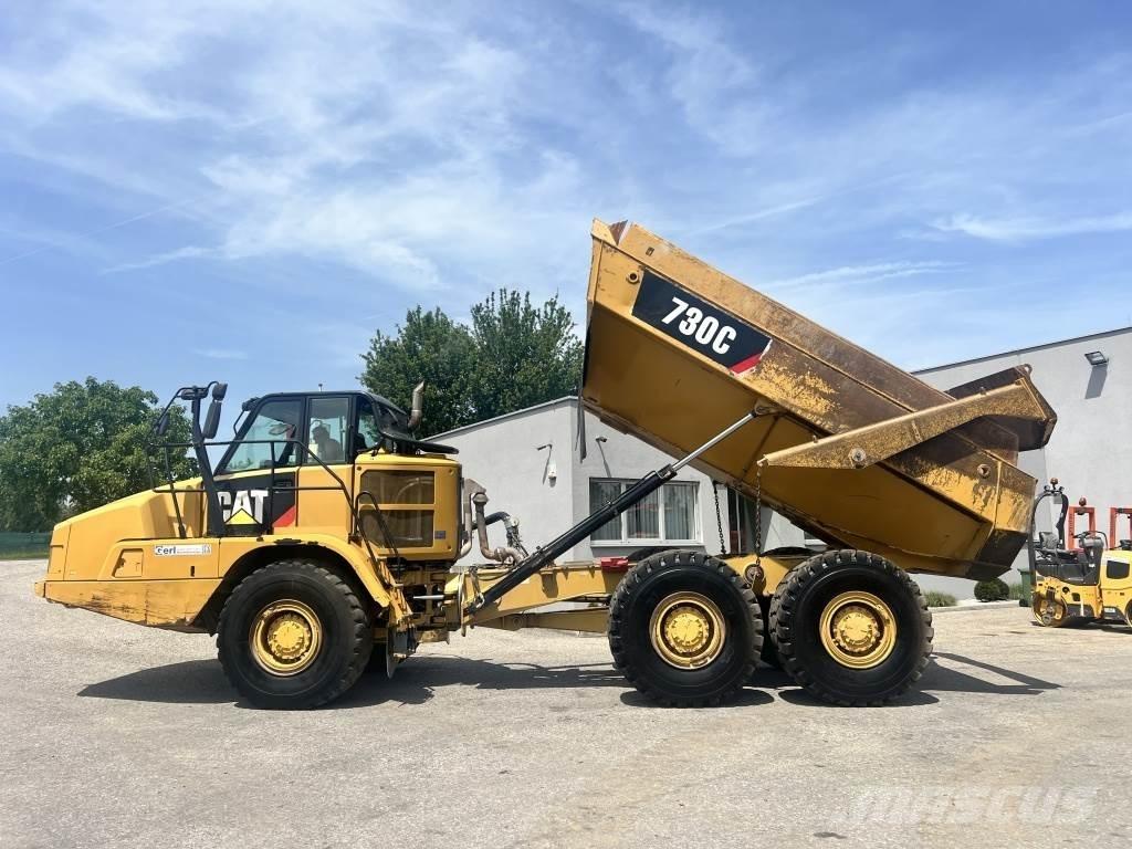 CAT 730 C Tombereau articulé
