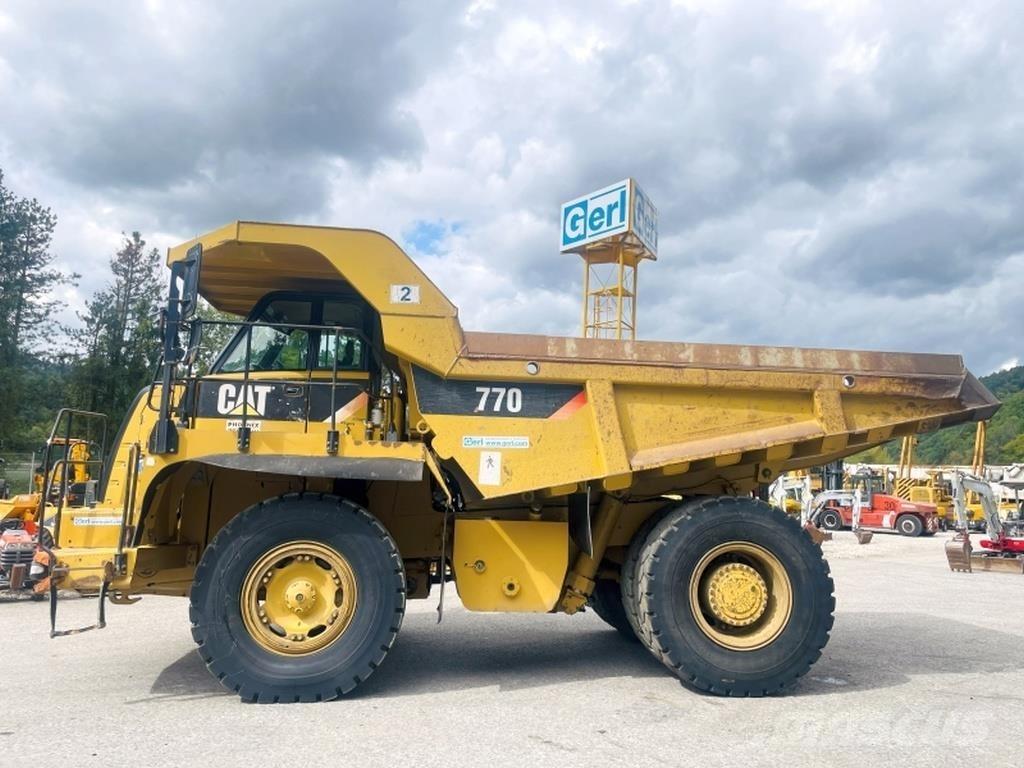 CAT 770 Tombereau articulé
