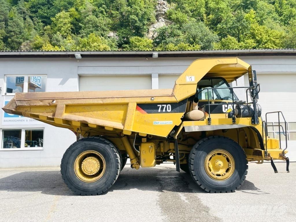 CAT 770 Tombereau articulé