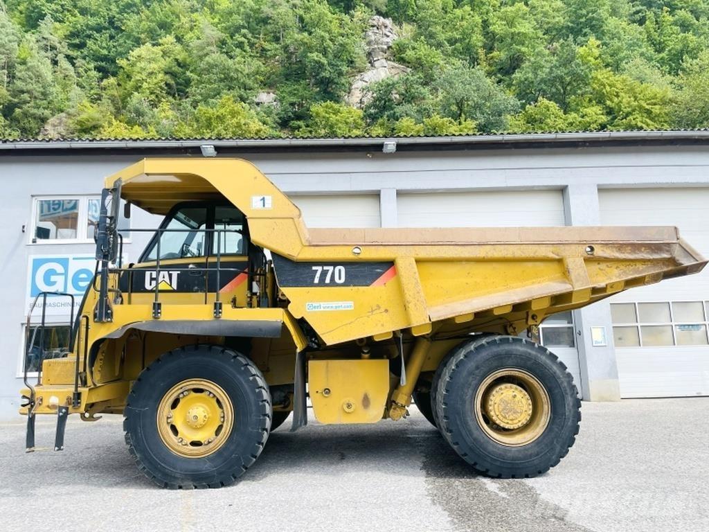 CAT 770 Tombereau articulé