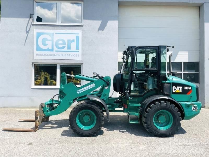 CAT 908M Chargeuse sur pneus
