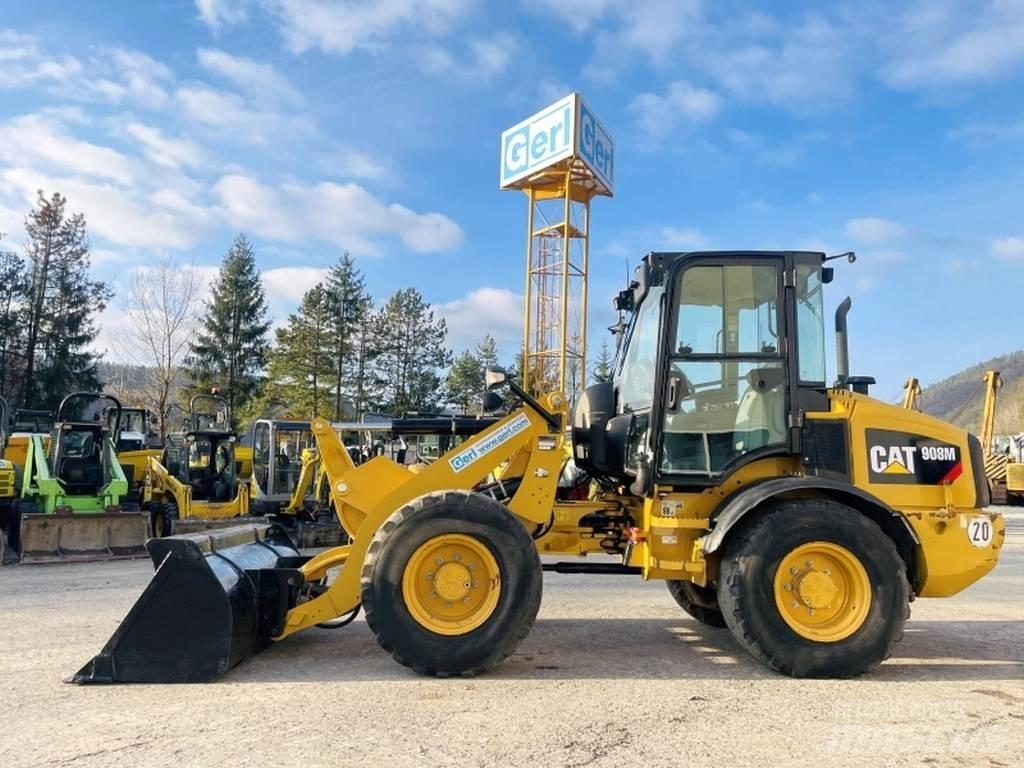CAT 908M Chargeuse sur pneus