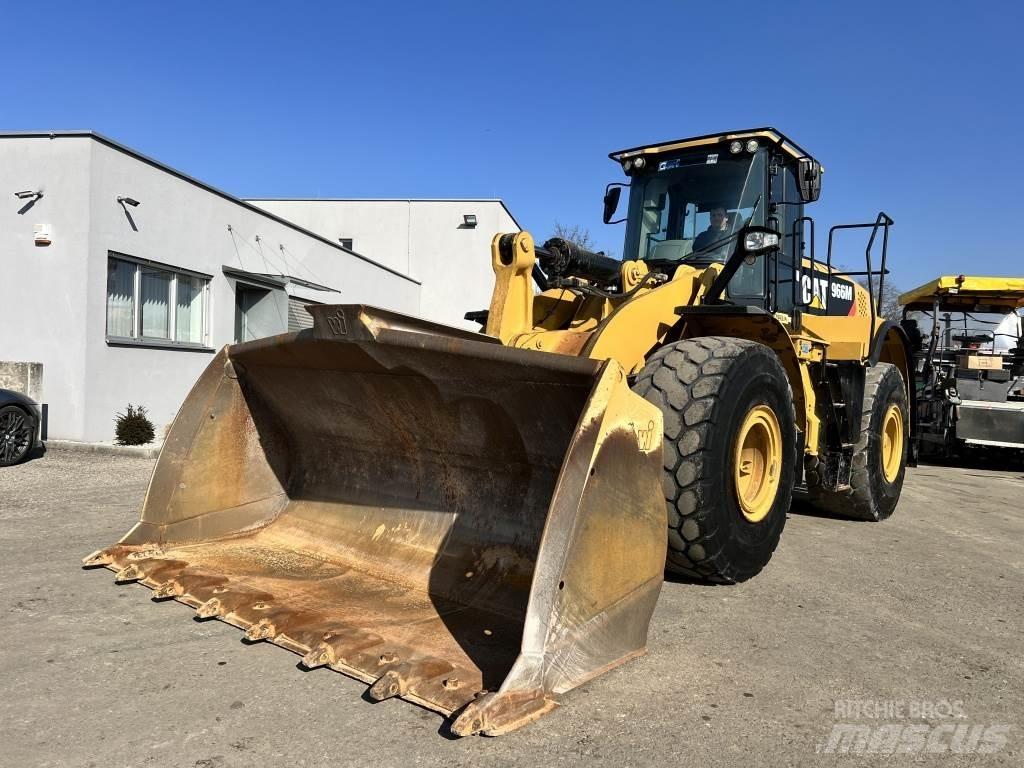 CAT 966 M Chargeuse sur pneus