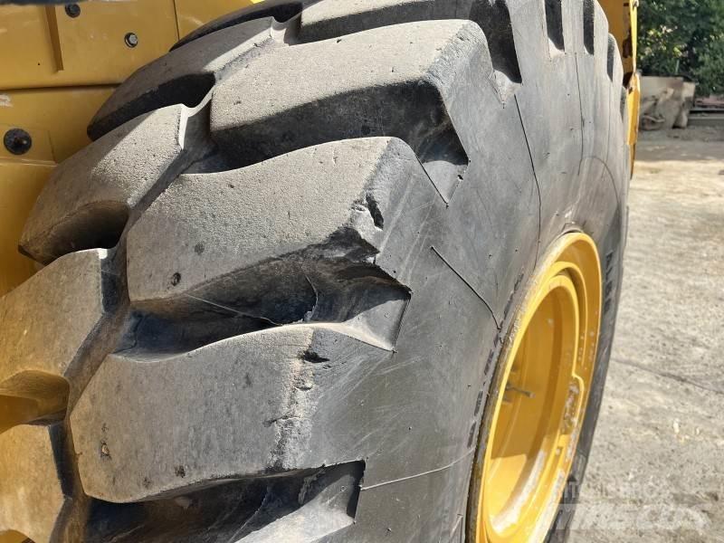 CAT 966 M-XE Chargeuse sur pneus