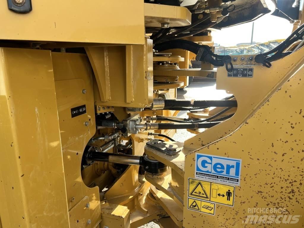 CAT 972 K Chargeuse sur pneus