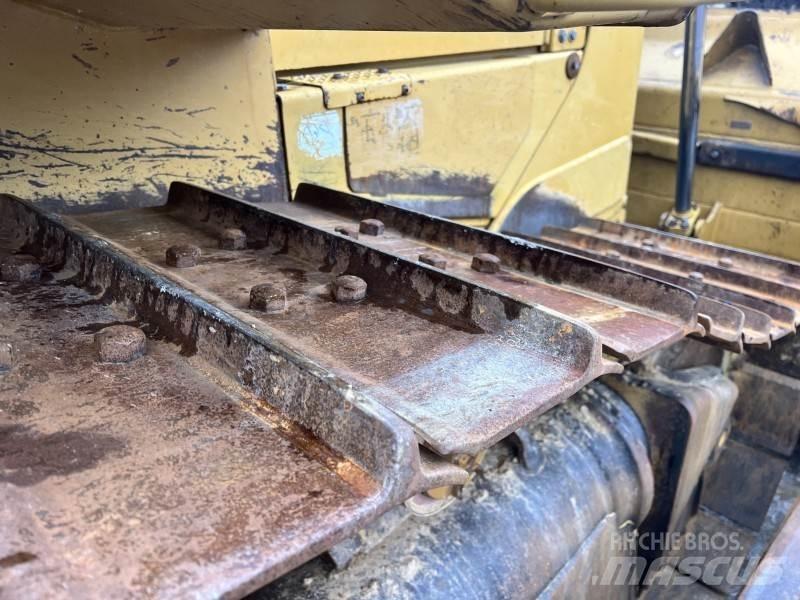 CAT D 6 T Bouteurs sur chenilles