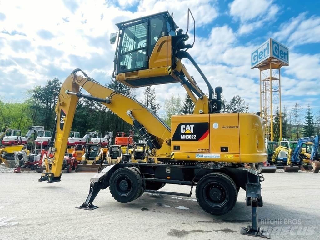 CAT MH3022 Pelle à déchets