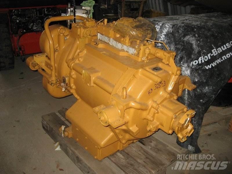 Komatsu HD325-3 Getriebe Autres accessoires