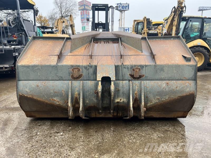 Liebherr Schaufel L 574 Chargeuse sur pneus