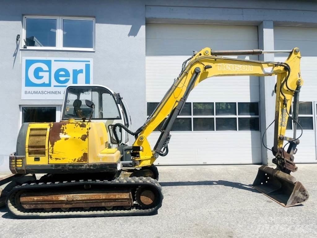 Neuson G8002 RDV Mini pelle < 7t