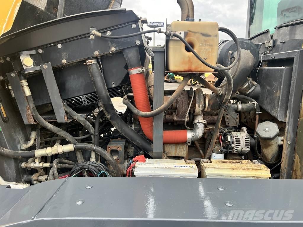 New Holland F 106.6 A Niveleuse