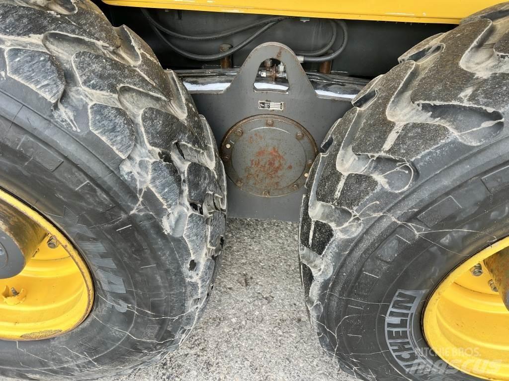 New Holland F 156.6 A Niveleuse