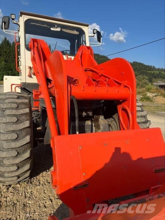 Sandvik Tross 130 Chargeuse sur pneus