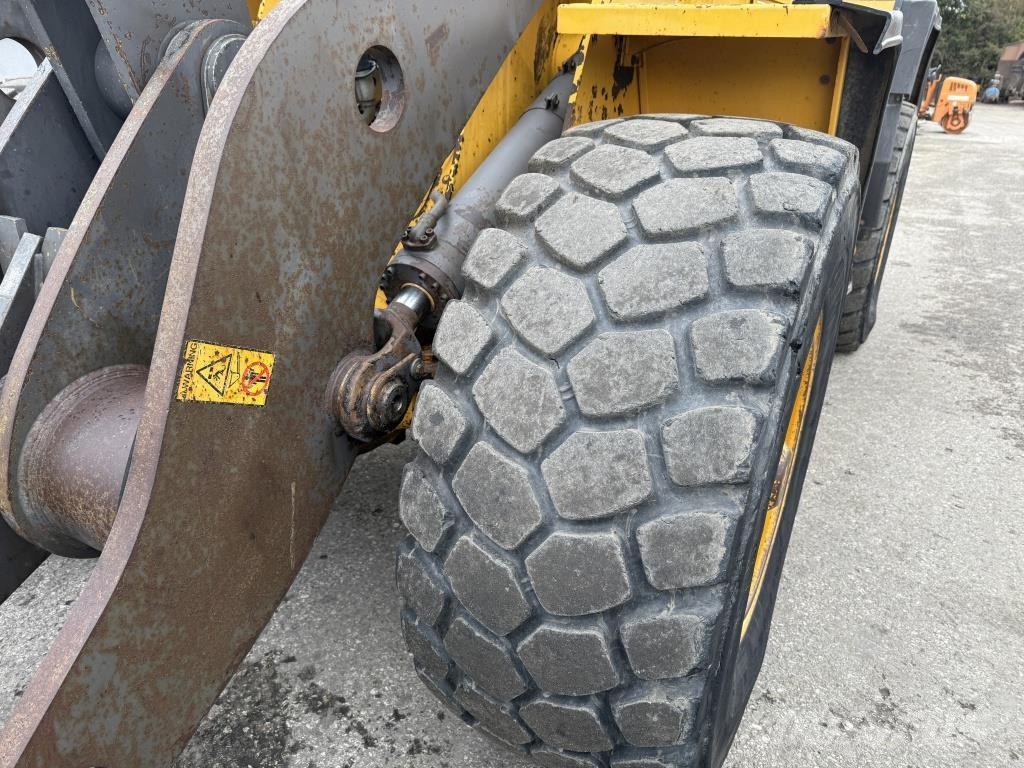 Volvo L 90 C Chargeuse sur pneus