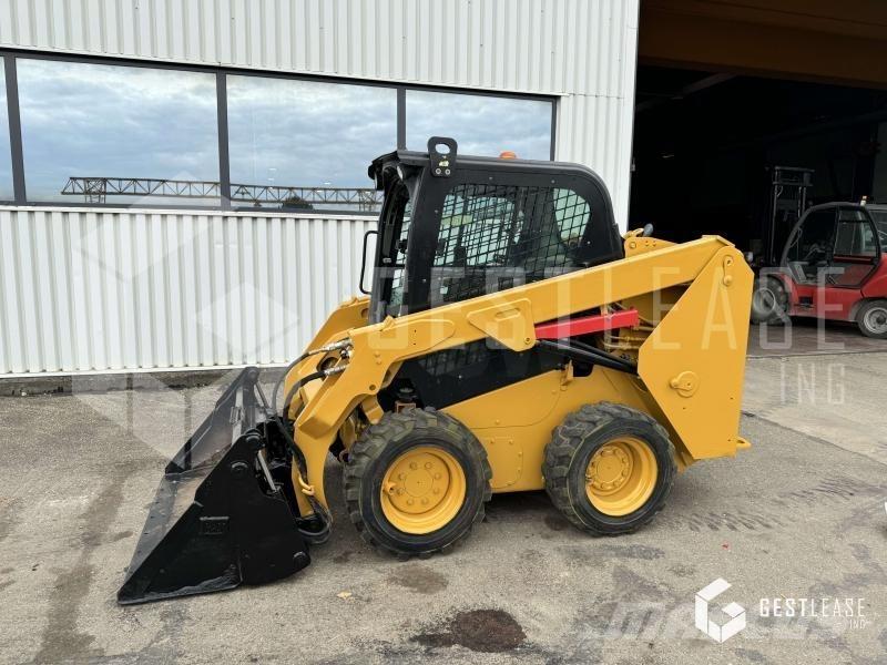 CAT 236D Mini chargeuse