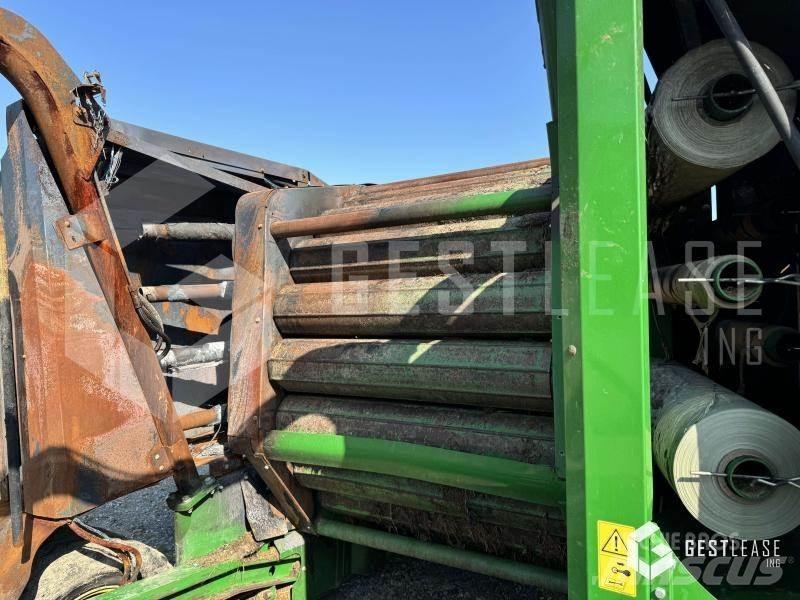 John Deere 744 Enrubanneuse