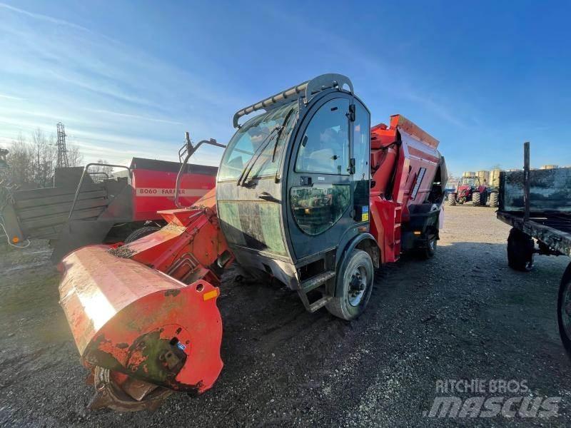 Kuhn SP 14 Mélangeuse