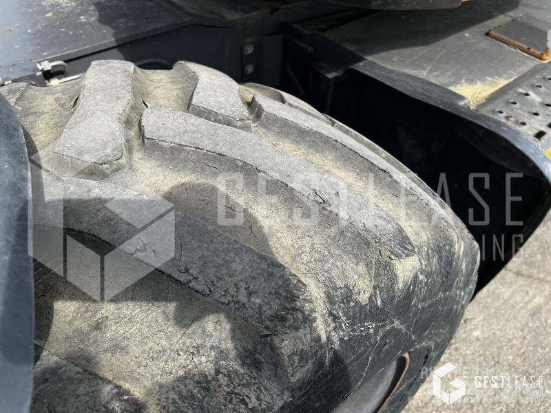 Mecalac 11 MWR Pelle sur pneus