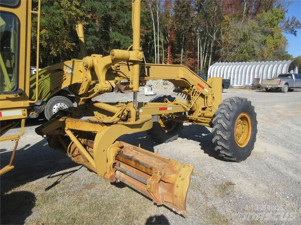 CAT 12G Niveleuse