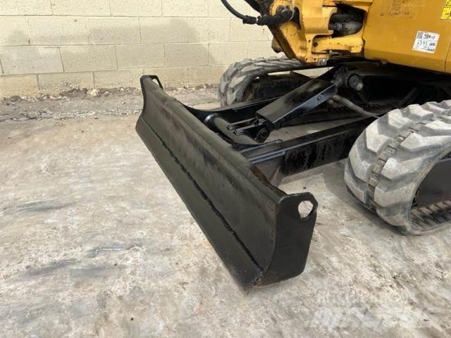 CAT 303E CR Mini pelle < 7t