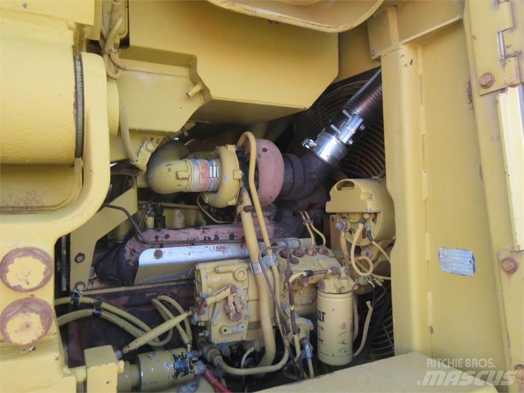 CAT 963 Bouteurs sur chenilles