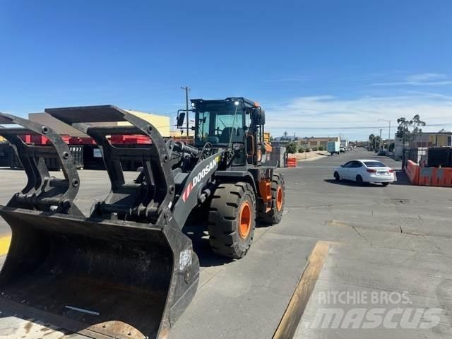 Doosan DL250-7 Chargeuse sur pneus