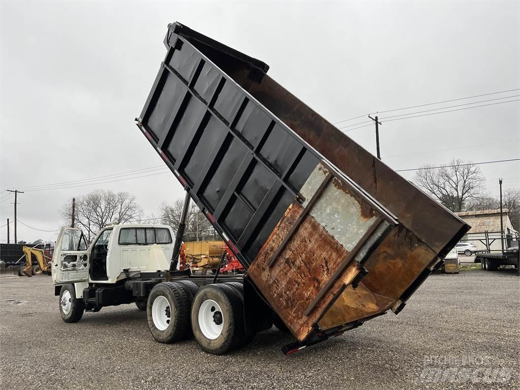 Ford FT900 Camion benne