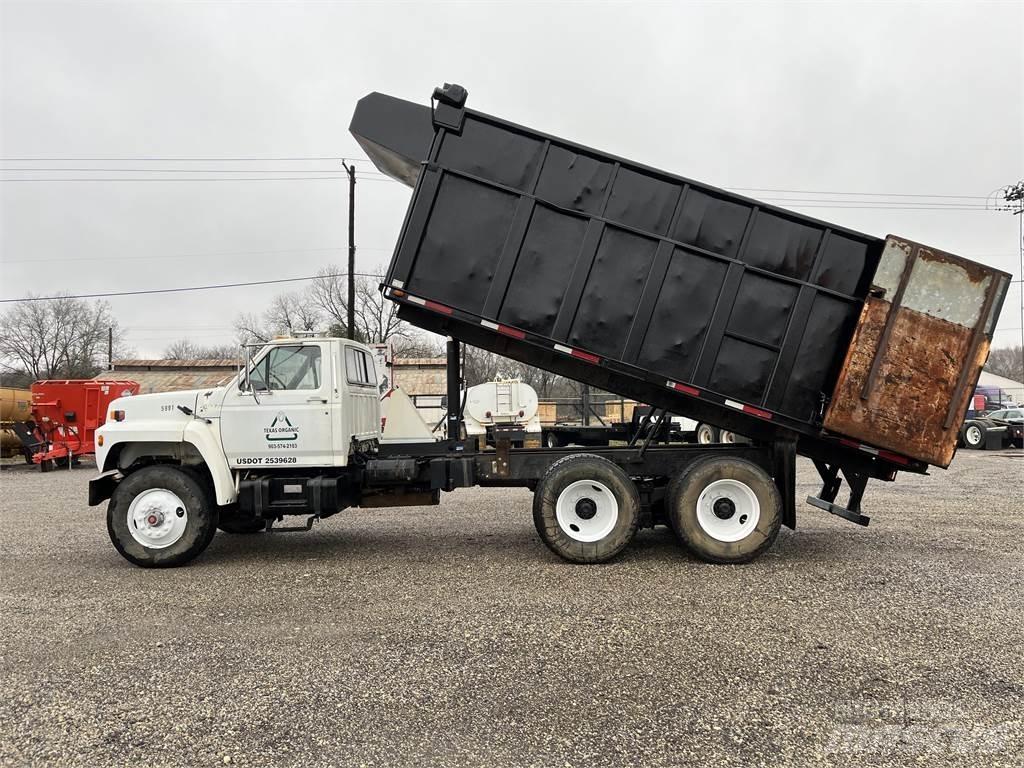 Ford FT900 Camion benne