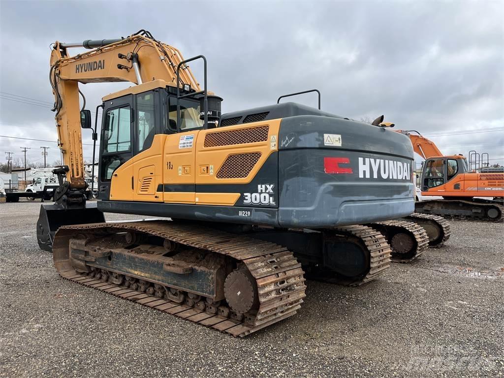 Hyundai HX300L Pelle sur chenilles