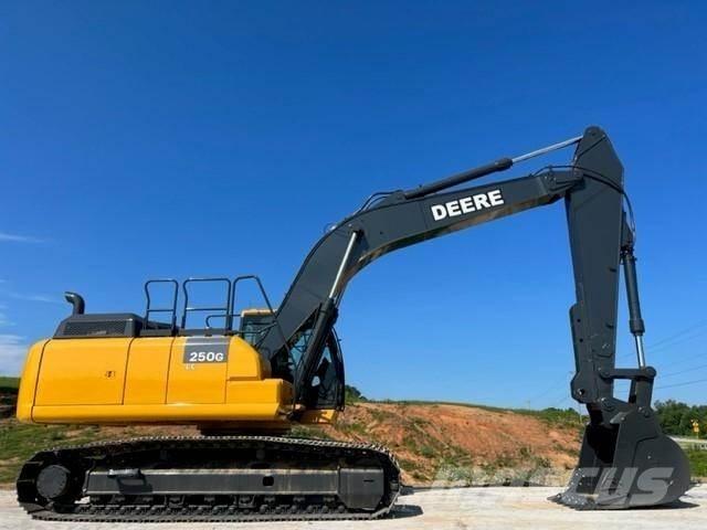 John Deere 250G Pelle sur chenilles