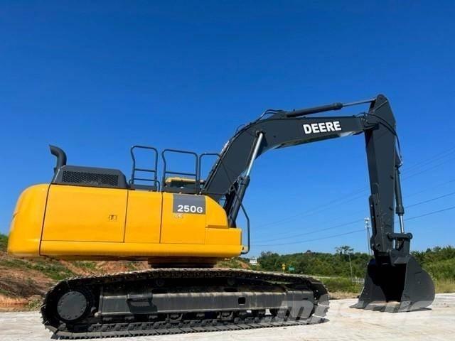 John Deere 250G Pelle sur chenilles