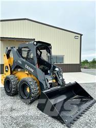 John Deere 318G Chargeuse compacte