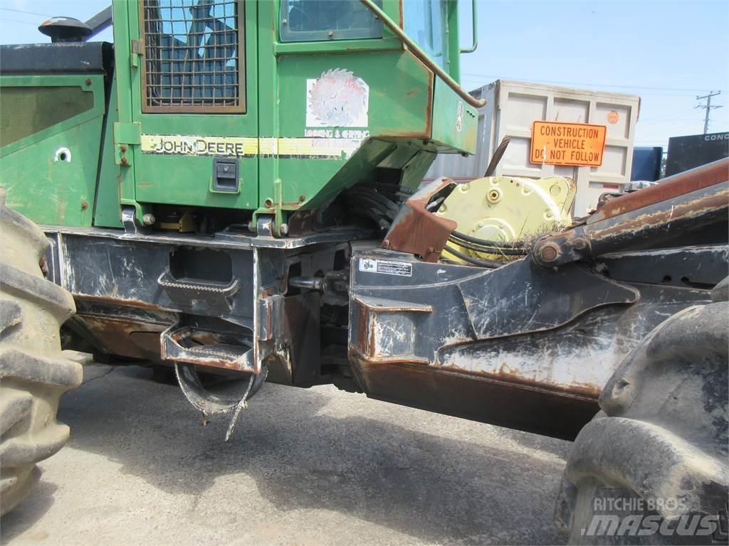 John Deere 748H Débusqueur