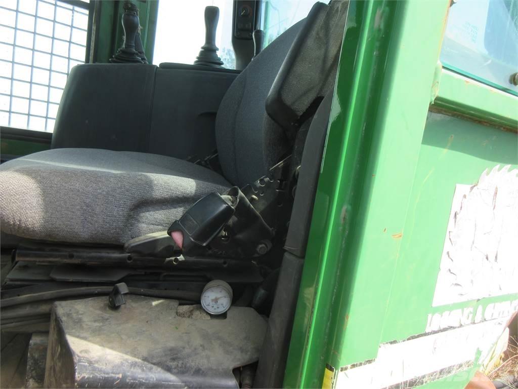 John Deere 748H Débusqueur