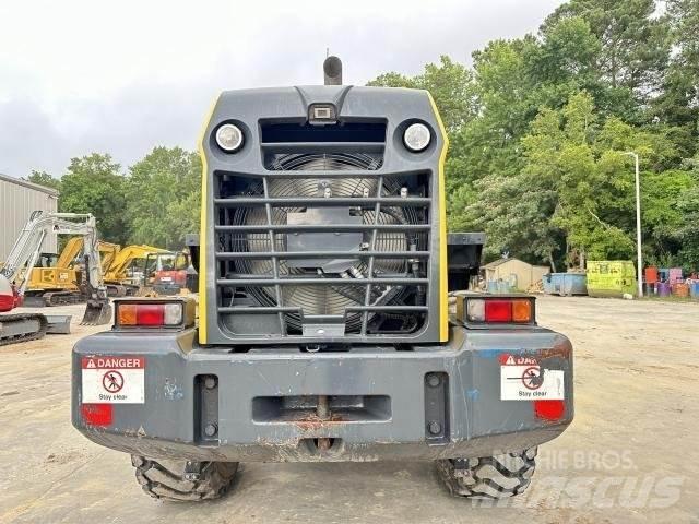 Komatsu WA320-8 Chargeuse sur pneus