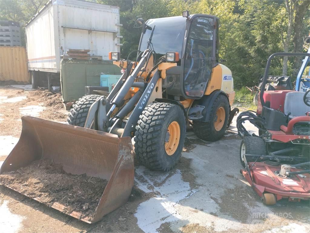 Volvo D20L Chargeuse sur pneus