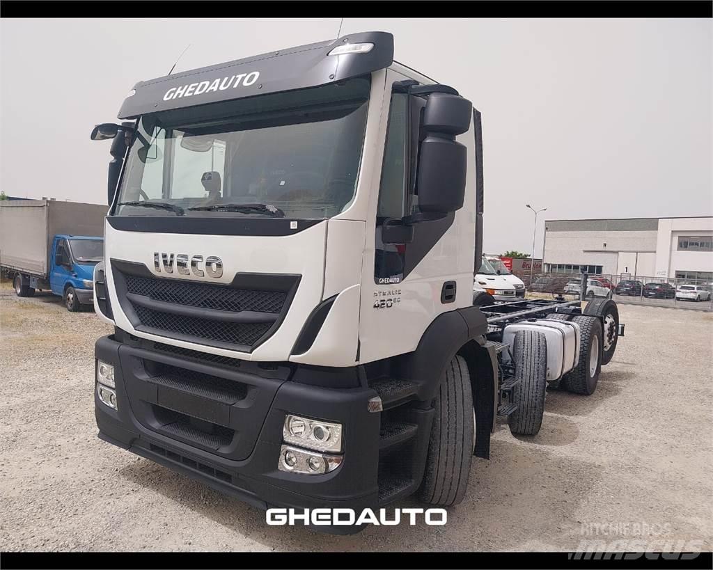 Iveco AD440S42 Camion Fourgon