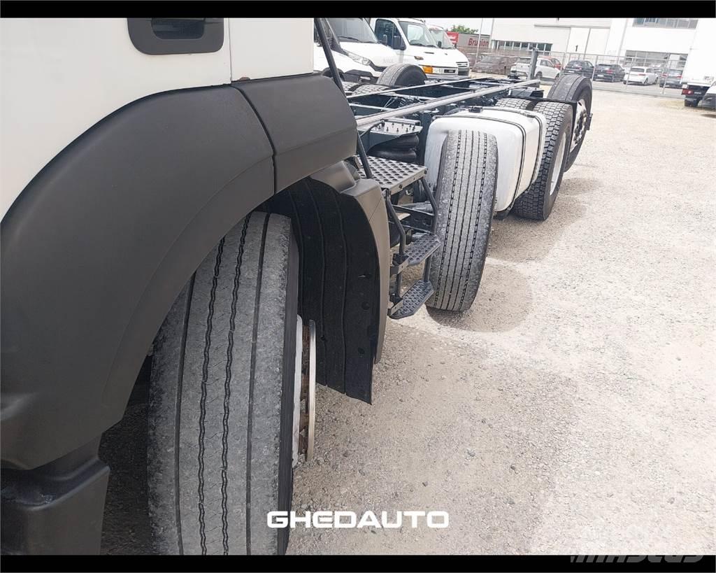 Iveco AD440S42 Camion Fourgon